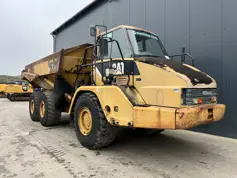 Caterpillar 730